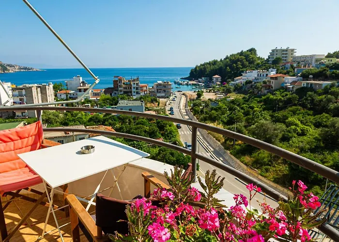 Sunset View 公寓 *